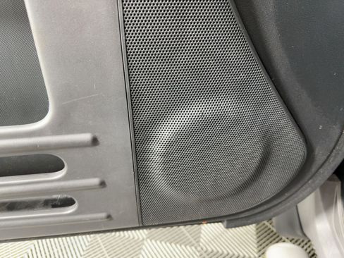 Used 2004 Honda Element EX image 21