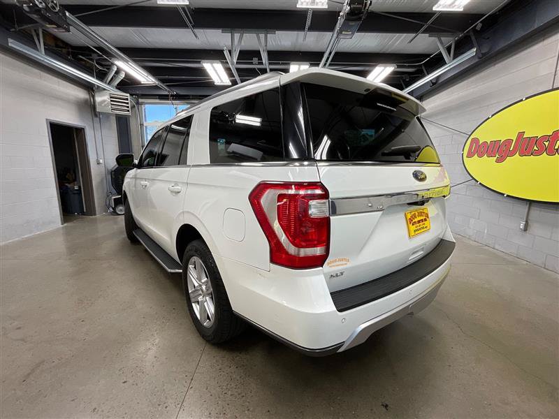 Used 2020 Ford Expedition XLT w/ Equipment Group 202A RWD image 3