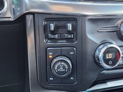 Used 2021 Ford F150 Lariat w/ Equipment Group 502A High AWD/4WD image 30