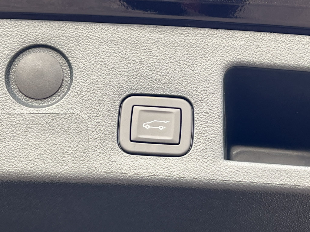 New 2027 GMC Terrain AT4 w/ Convenience Package III AWD/4WD image 34
