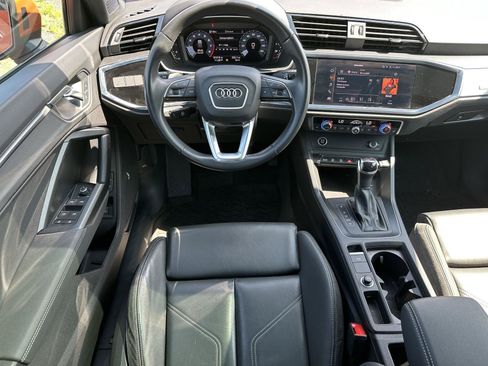 Used 2022 Audi Q3 2.0T Premium w/ Black Optic Sport Package AWD/4WD image 12