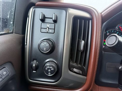 Used 2015 Chevrolet Silverado 3500 High Country w/ Duramax Plus Package image 13