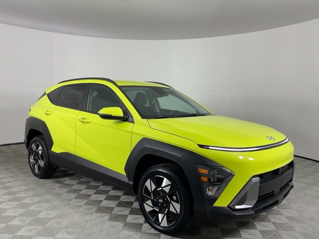 Used 2025 Hyundai Kona SEL AWD/4WD image 3