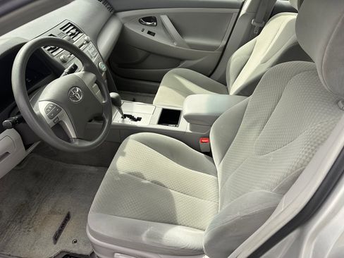 Used 2008 Toyota Camry LE image 5