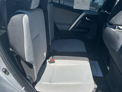 Used 2018 Toyota RAV4 XLE AWD/4WD image 41
