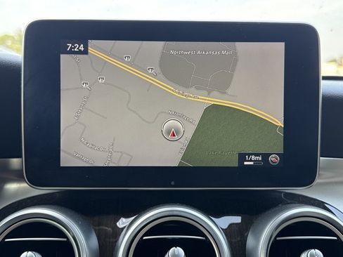 Used 2016 Mercedes-Benz GLC 300 4MATIC image 5