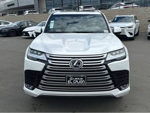 New 2026 Lexus LX 600 4WD w/ Luxury Package image 3