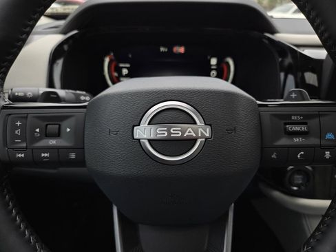 New 2026 Nissan Pathfinder SL FWD image 26