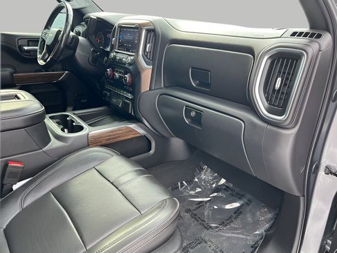 Used 2019 Chevrolet Silverado 1500 High Country w/ Technology Package image 35