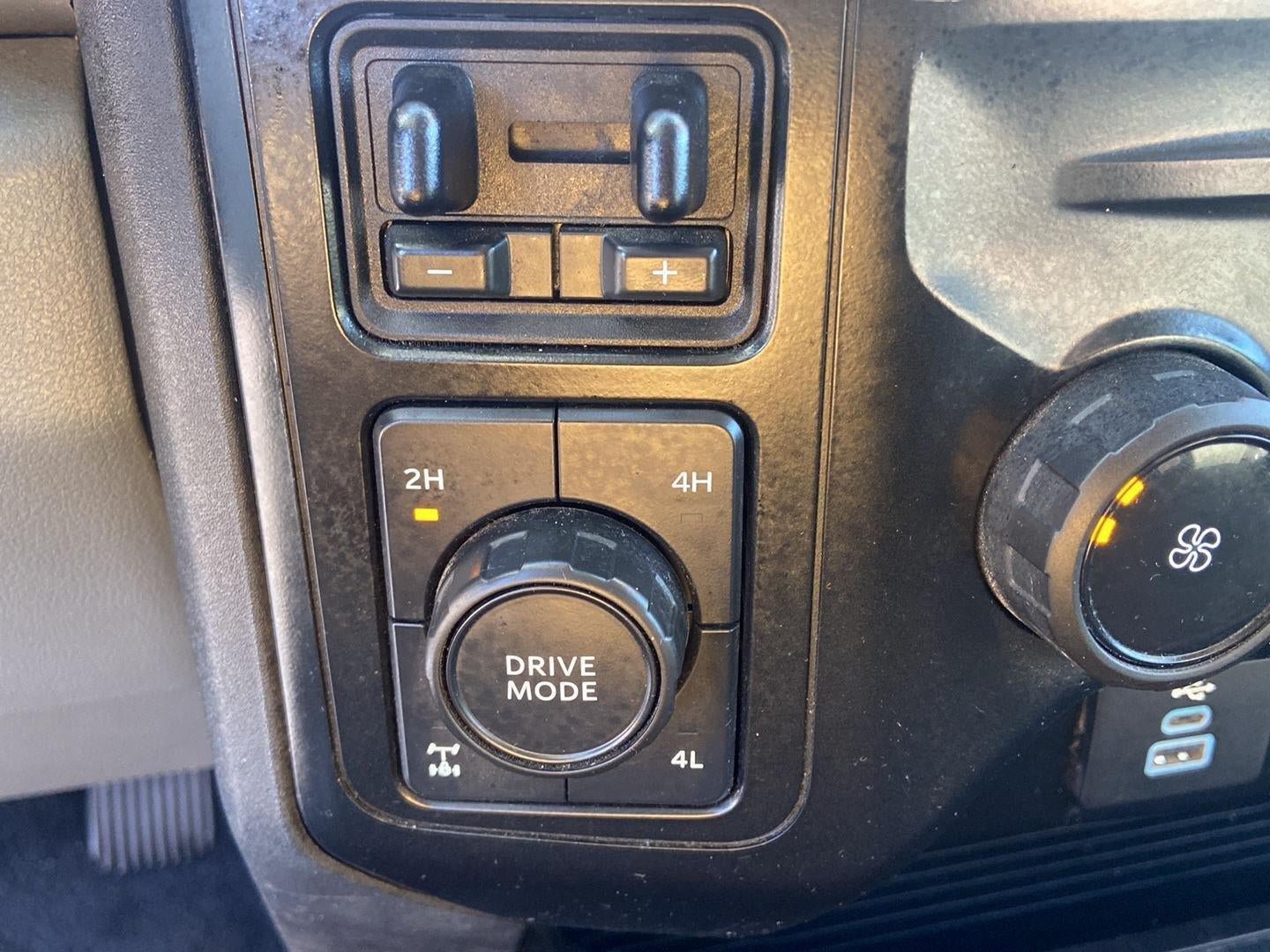 Used 2024 Ford F250 XLT AWD/4WD image 28
