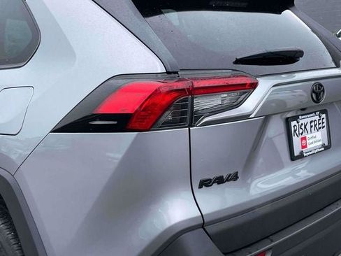 Used 2023 Toyota RAV4 LE AWD/4WD image 13