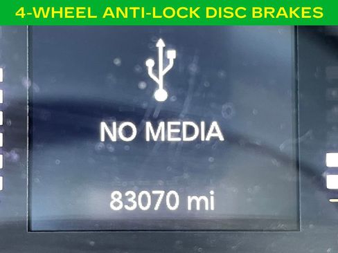Used 2019 Jeep Cherokee Latitude w/ Popular Appearance Group FWD image 18