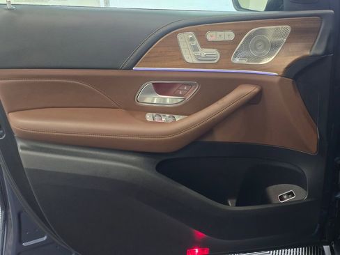 Used 2024 Mercedes-Benz GLE 350 GLE 350 w/ 3rd Row Seat Package image 34