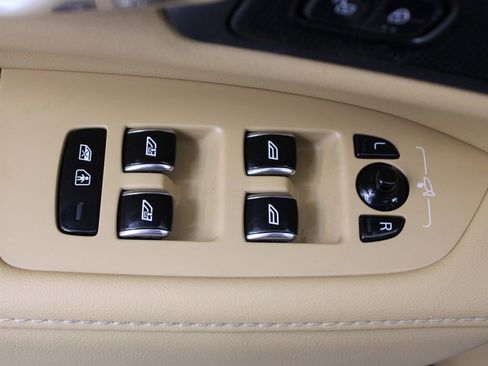 Used 2023 Volvo S90 B6 Ultimate w/ Protection Package Premier image 19