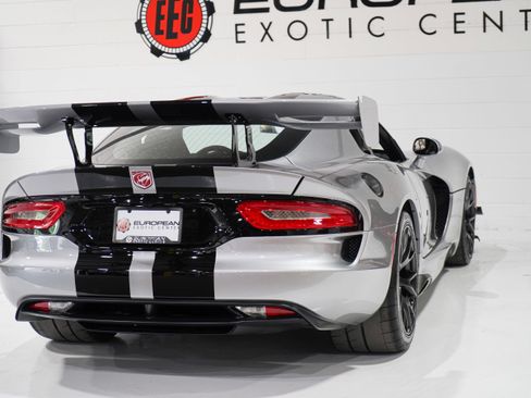 Used 2016 Dodge Viper ACR RWD image 37