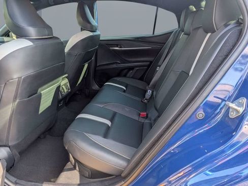 Used 2025 Toyota Camry SE w/ Convenience Package FWD image 12