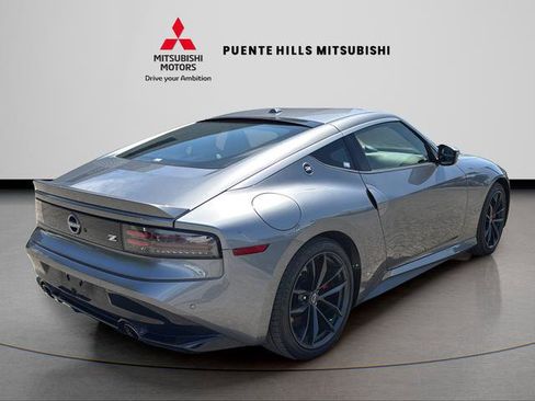 Used 2024 Nissan Z Performance w/ Floor Mat Package RWD image 5