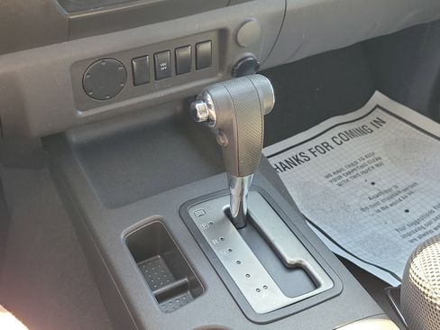 Used 2008 Nissan Xterra S image 20