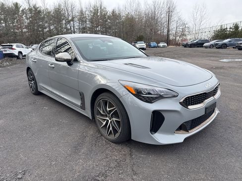 Used 2022 Kia Stinger GT-Line image 3