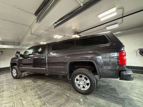 Used 2016 GMC Sierra 2500 SLT w/ Duramax Plus Package AWD/4WD image 7