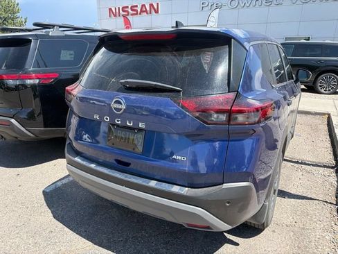 Used 2023 Nissan Rogue S AWD/4WD image 11