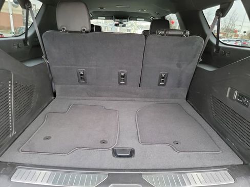 Certified 2021 Chevrolet Suburban Premier image 23