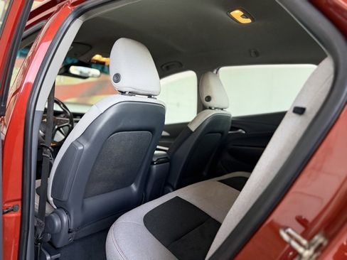 Used 2020 Chevrolet Bolt LT image 20