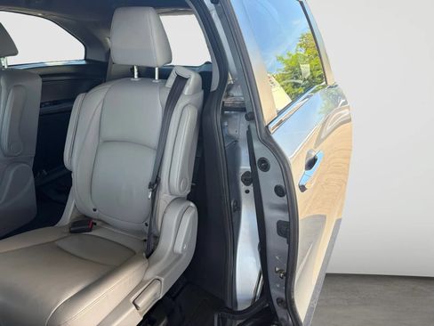 Used 2018 Honda Odyssey EX-L image 14