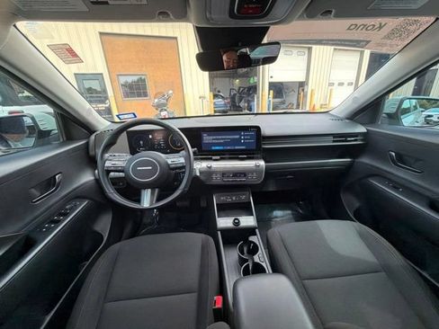 Certified 2024 Hyundai Kona SEL w/ Convenience Package FWD image 15