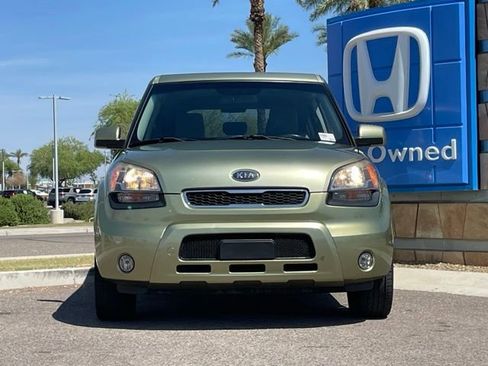 Used 2011 Kia Soul ! image 4