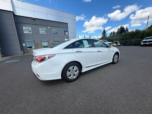 Used 2012 Hyundai Sonata Hybrid FWD image 4