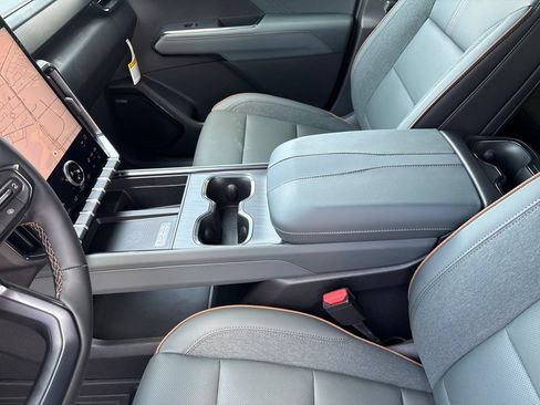 New 2026 GMC Acadia AT4 w/ Super Cruise Package AWD/4WD image 38
