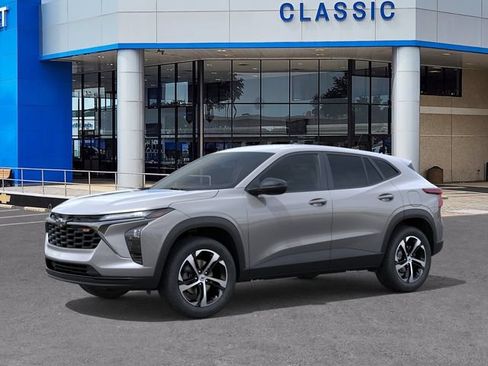 New 2026 Chevrolet Trax RS FWD image 2