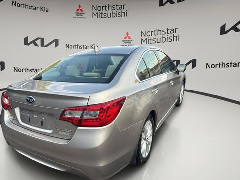 Used 2017 Subaru Legacy 2.5i Premium AWD/4WD image 5