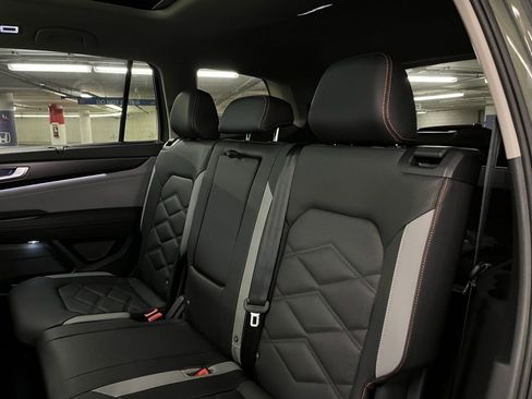 New 2026 Volkswagen Atlas Peak Edition AWD/4WD image 22