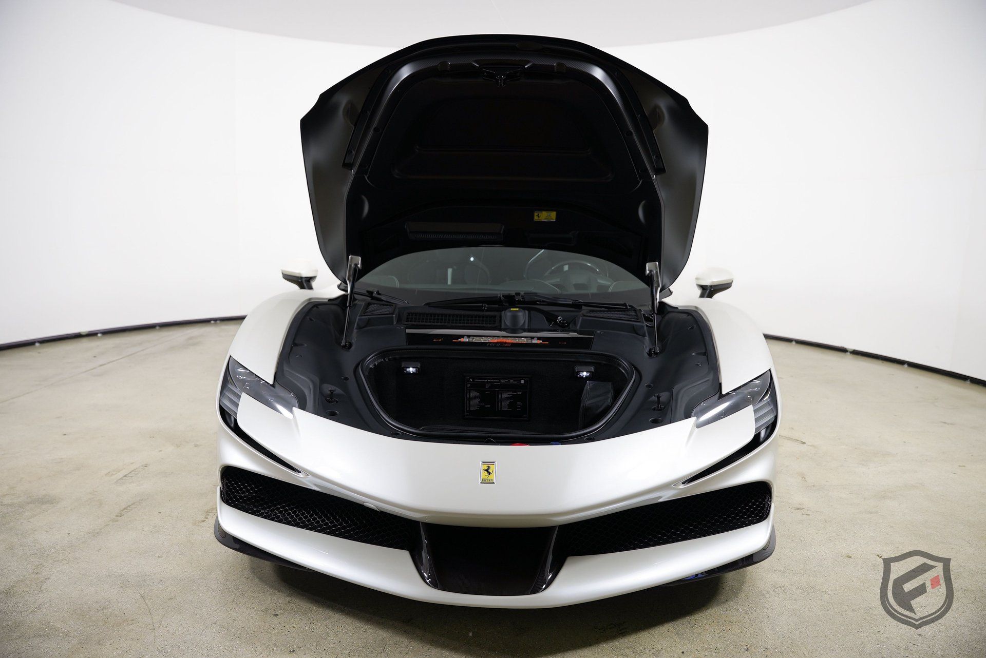 Used 2022 Ferrari SF90 Stradale AWD/4WD image 39