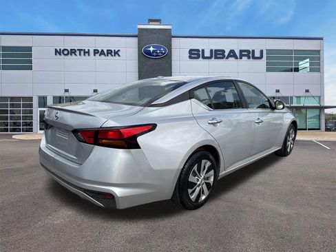 Used 2019 Nissan Altima 2.5 S image 3