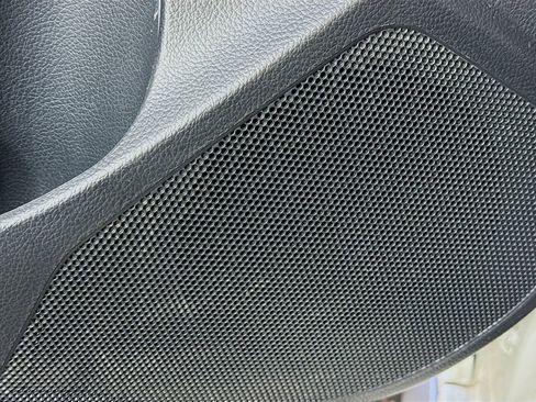 Used 2017 Subaru Crosstrek 2.0i Limited image 19