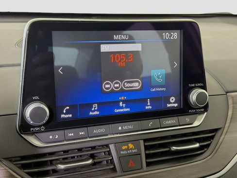 Used 2024 Nissan Altima 2.5 SV image 31