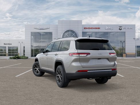 New 2025 Jeep Grand Cherokee L Limited image 4