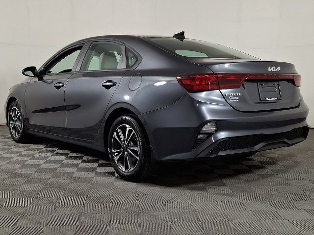 Used 2023 Kia Forte LXS w/ LXS Technology Package FWD image 7