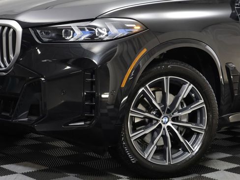 Certified 2026 BMW X5 xDrive40i w/ M Sport Package AWD/4WD image 3
