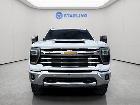 Used 2025 Chevrolet Silverado 3500 LTZ w/ LTZ Plus Package image 15