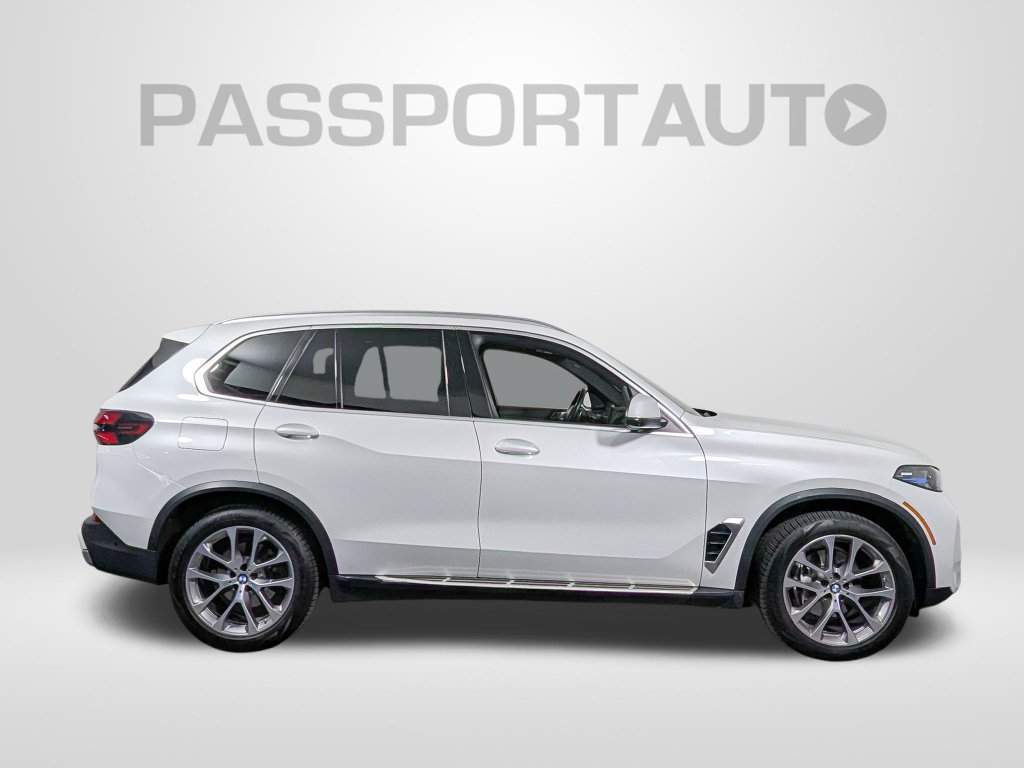 Used 2024 BMW X5 xDrive40i w/ Premium Package AWD/4WD image 8