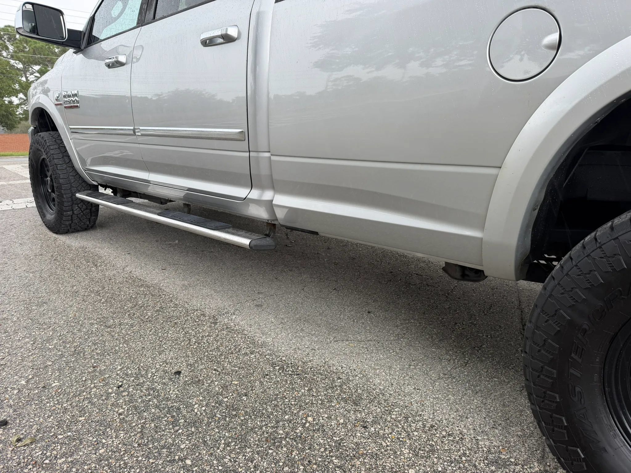 Used 2015 RAM 2500 Laramie AWD/4WD image 4