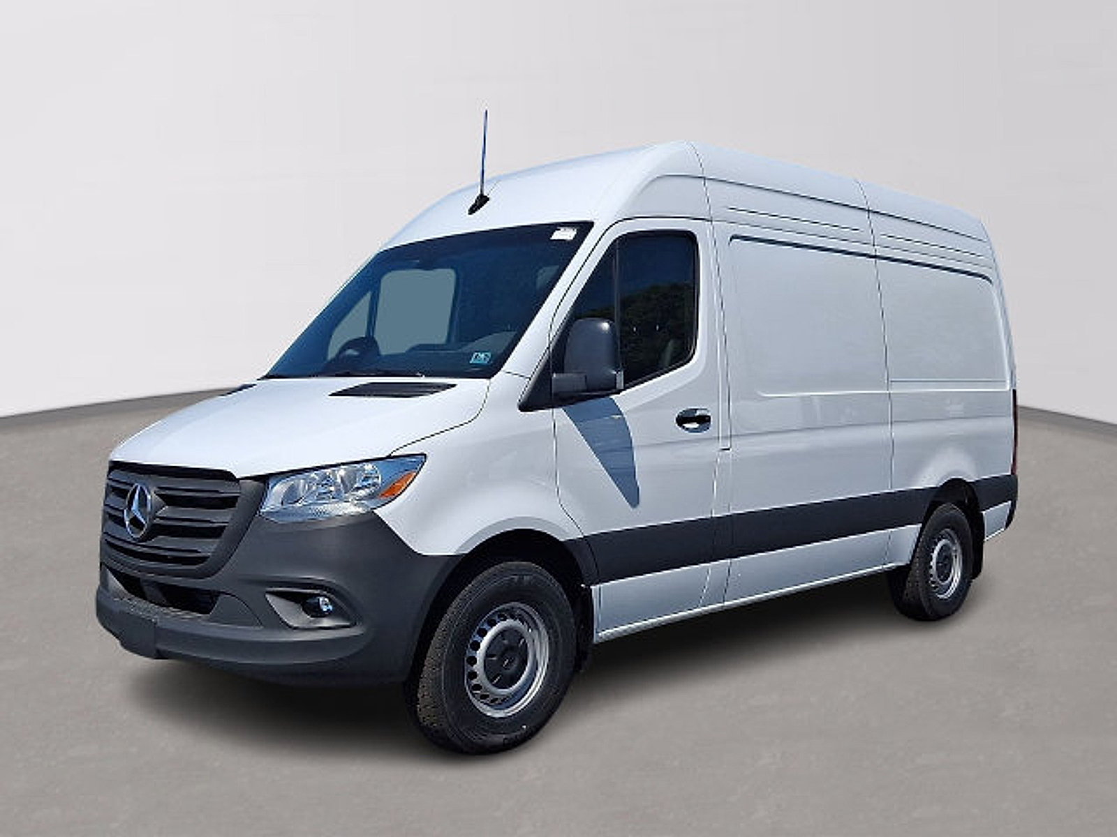 Used 2026 Mercedes-Benz Sprinter 2500 image 1