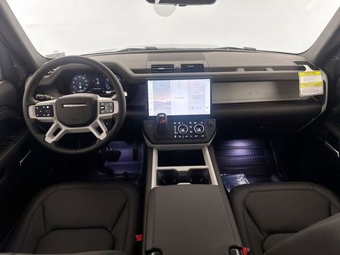 New 2026 Land Rover Defender 130 X-Dynamic SE AWD/4WD image 22
