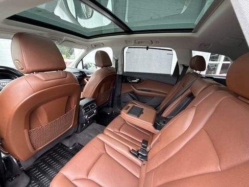Used 2018 Audi Q7 3.0T Prestige w/ Prestige Package AWD/4WD image 38