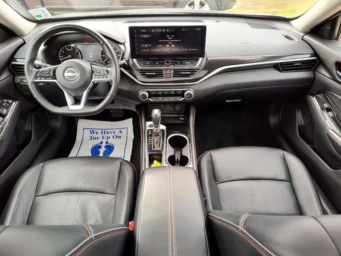 Used 2024 Nissan Altima 2.5 SR w/ SR Premium Package image 20