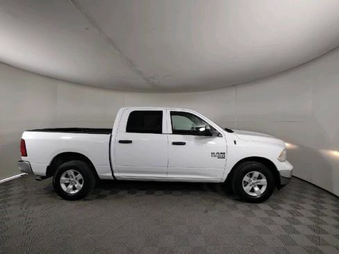 Used 2022 RAM 1500 Tradesman w/ Chrome Appearance Group image 9